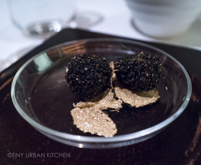 Iggy's Singapore truffle