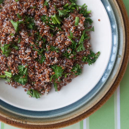 Red quinoa with Parsley