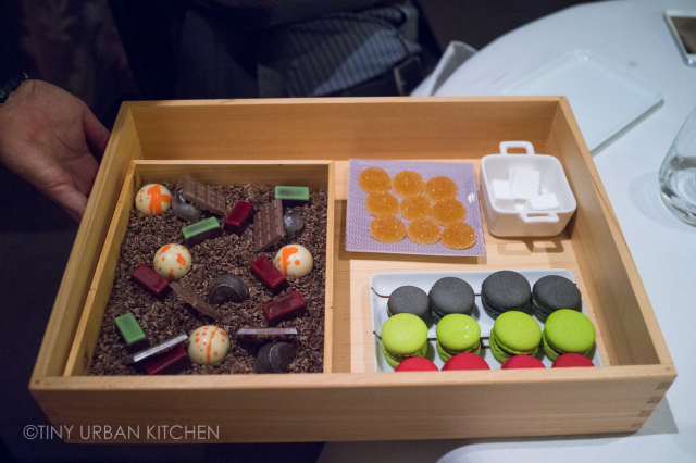 Iggy's Singapore Hinoki chocolate box
