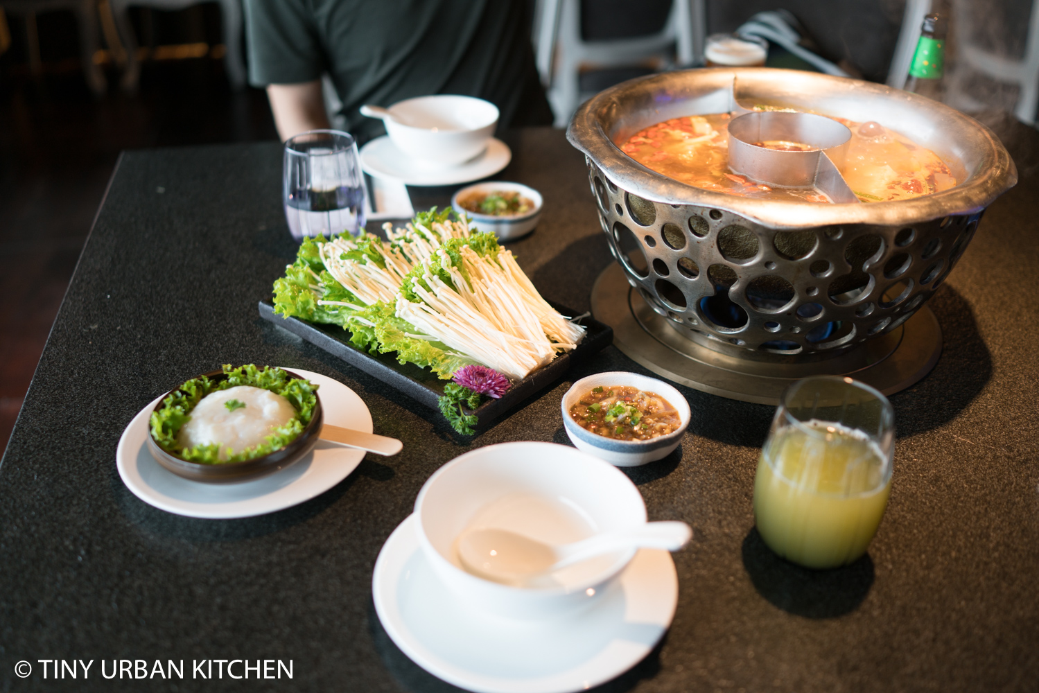 Quan Alley Hong Kong 寬巷子 [Harbour City TST] Tiny Urban Kitchen