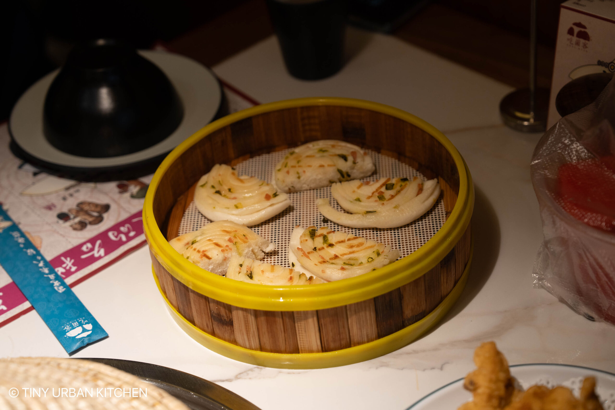 吃菌客：雲南野生菌火鍋 "Chi Jun Ke" Yunnan Mushroom hot pot Lijiang China