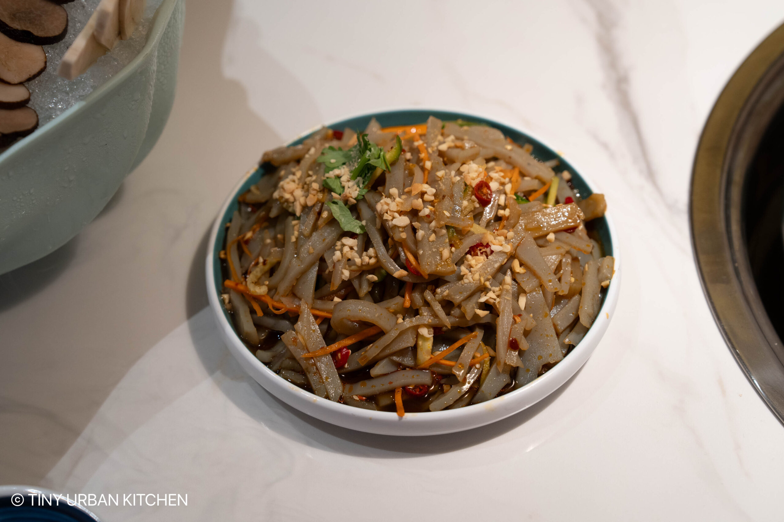 吃菌客：雲南野生菌火鍋 "Chi Jun Ke" Yunnan Mushroom hot pot Lijiang China
