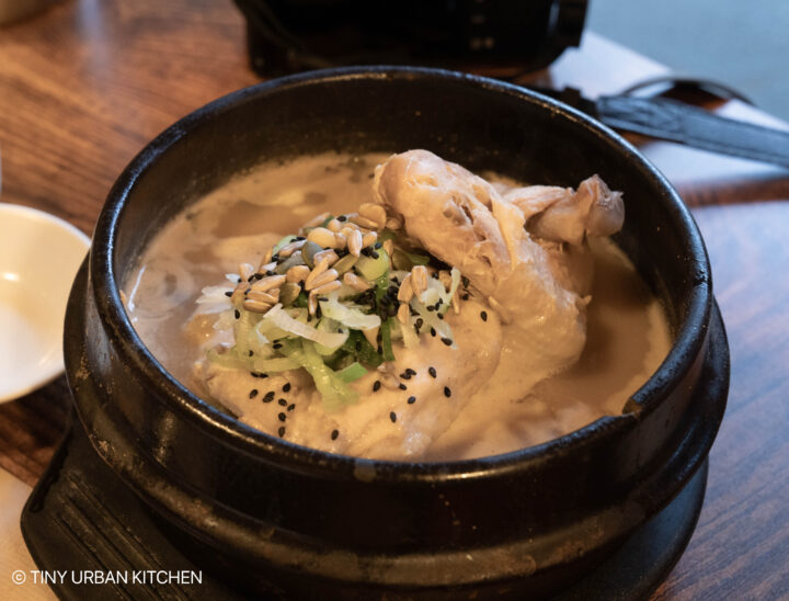 Tosokchon Samgyetang (土俗村蔘雞湯)
