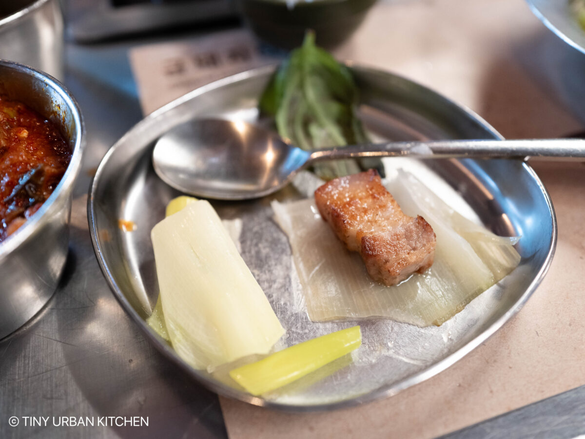 Geumdwaeji Sikdang Golden Pig Seoul Korea